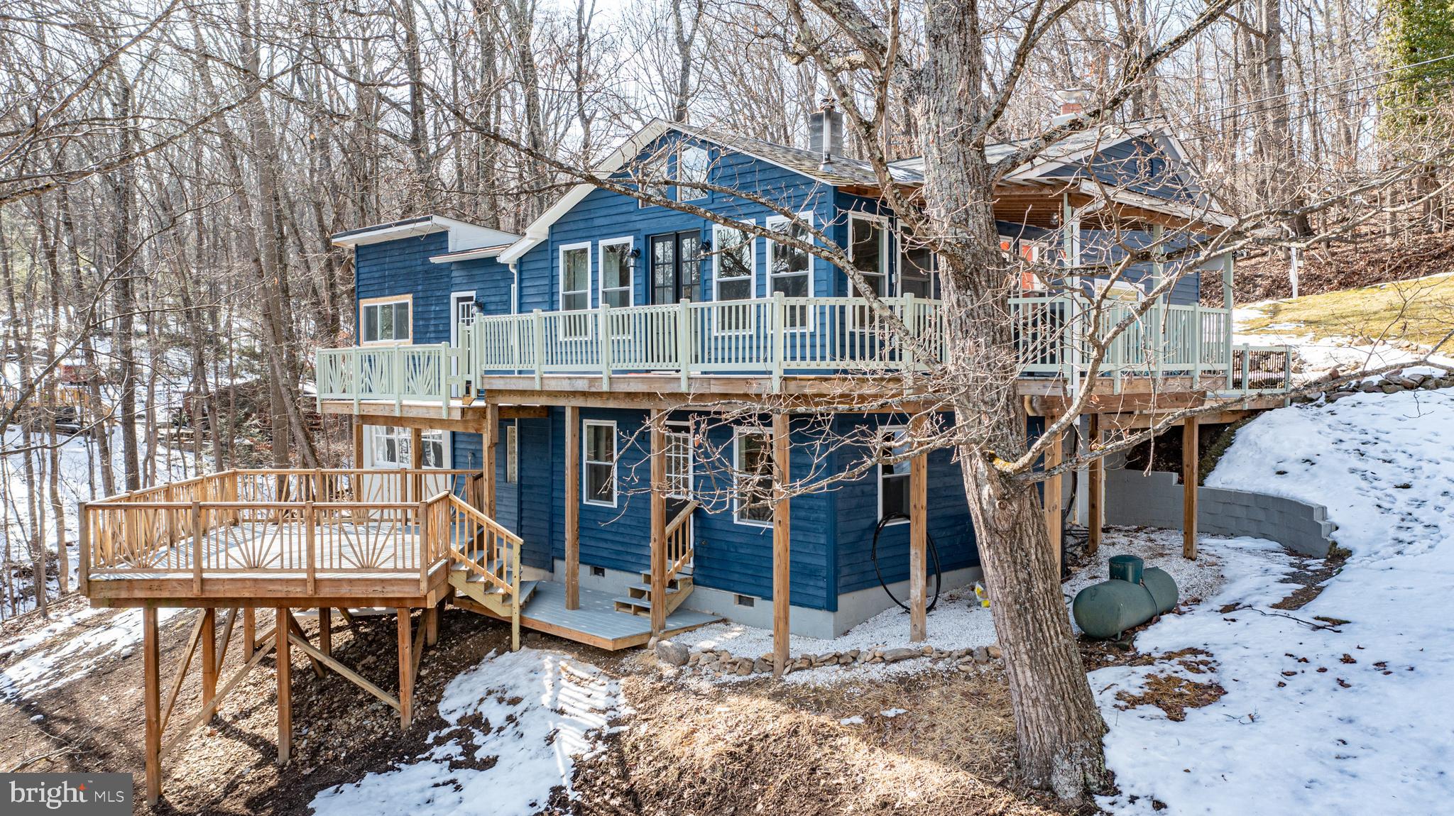 398 Timber Ln