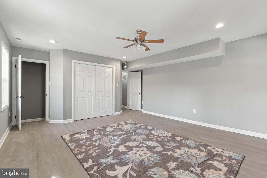 398 Timber Ln