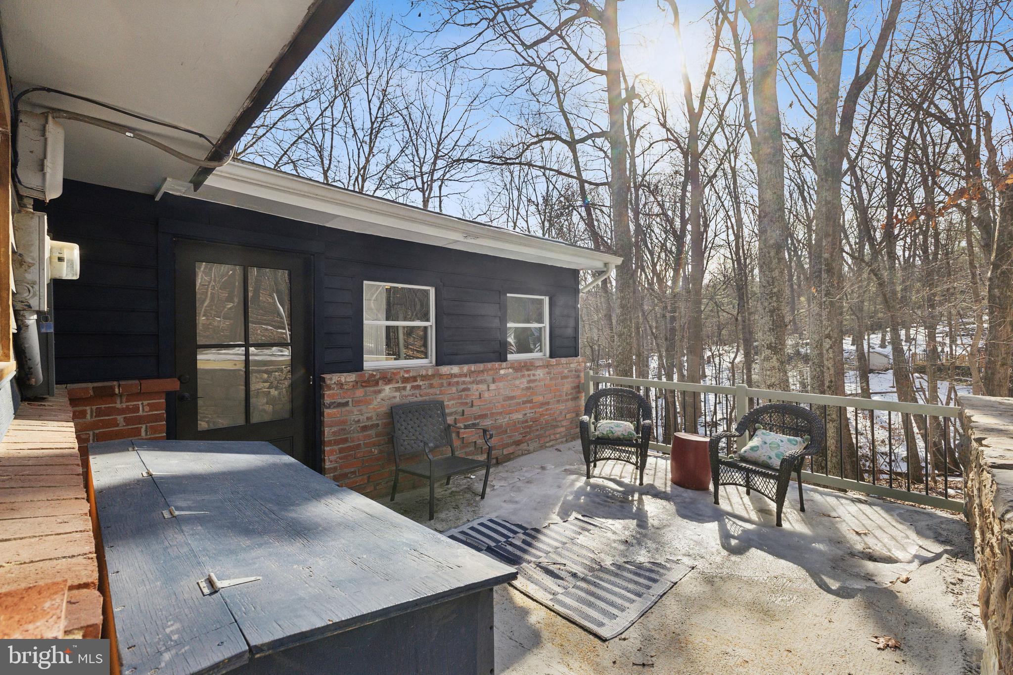 398 Timber Ln