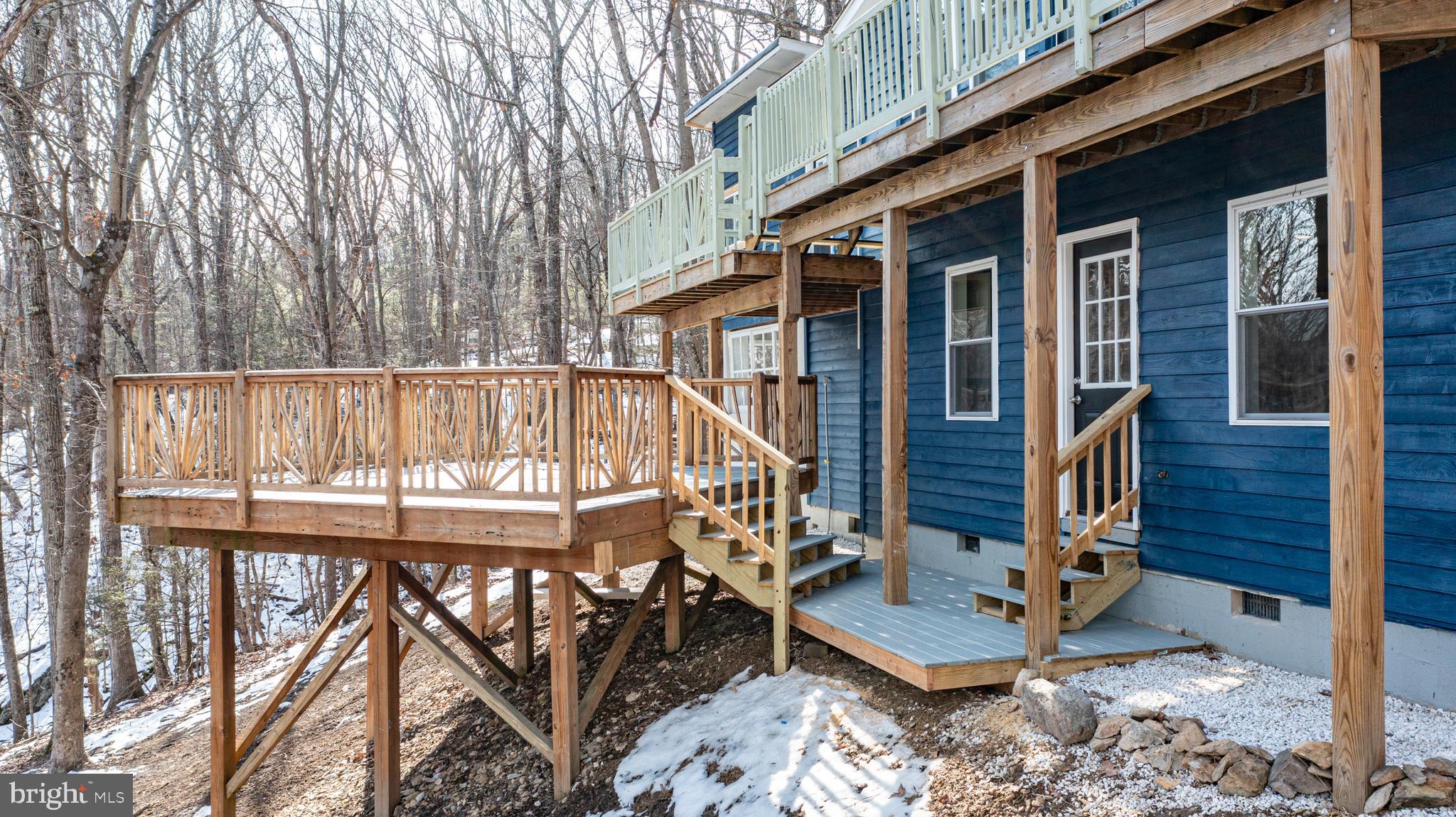 398 Timber Ln
