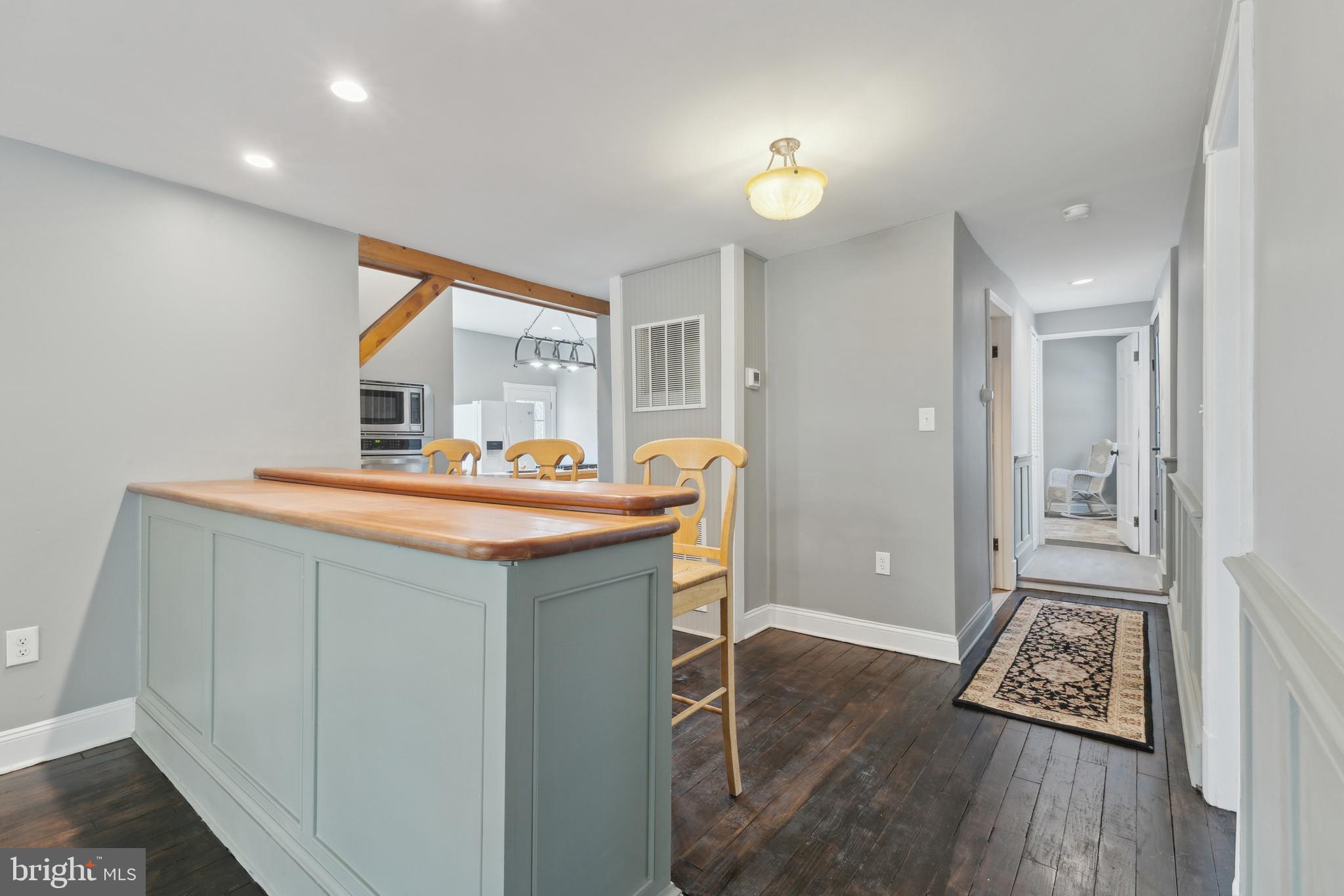 398 Timber Ln