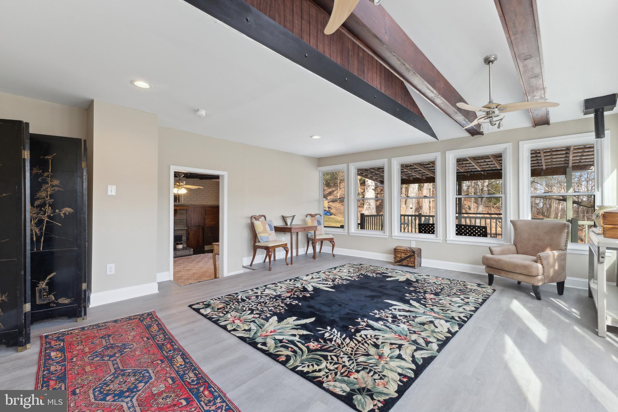 398 Timber Ln