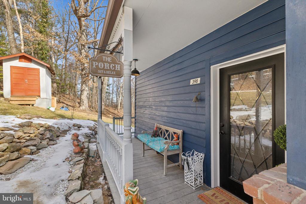 398 Timber Ln