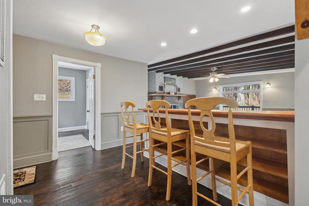 398 Timber Ln