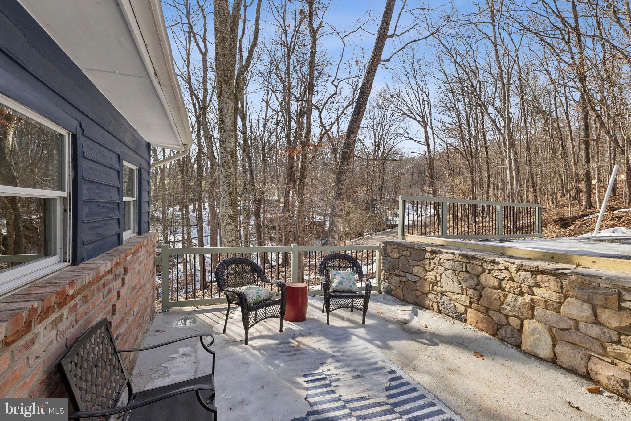 398 Timber Ln