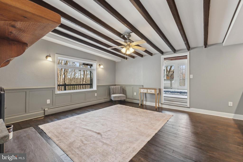398 Timber Ln