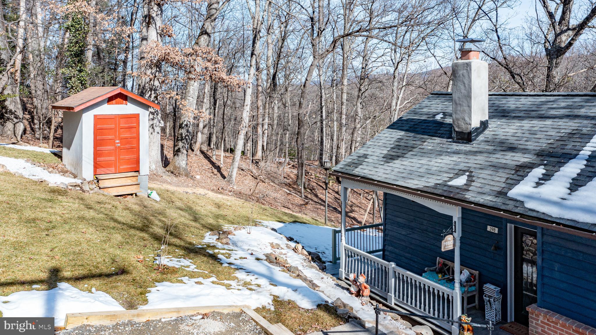 398 Timber Ln