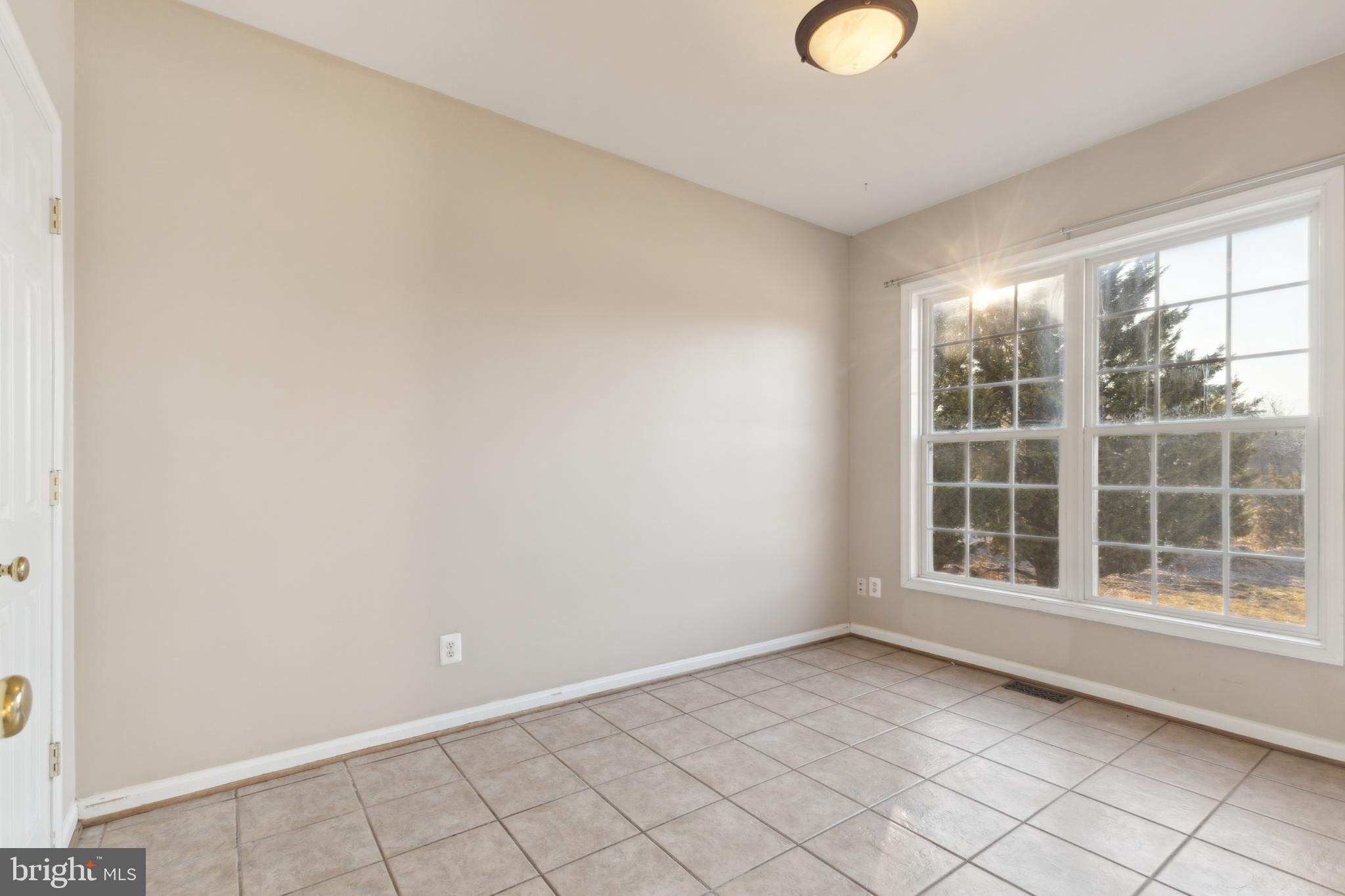 829 Castlerock Ln
