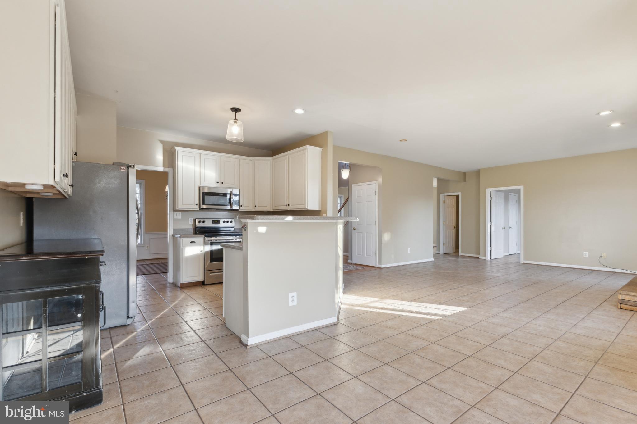 829 Castlerock Ln