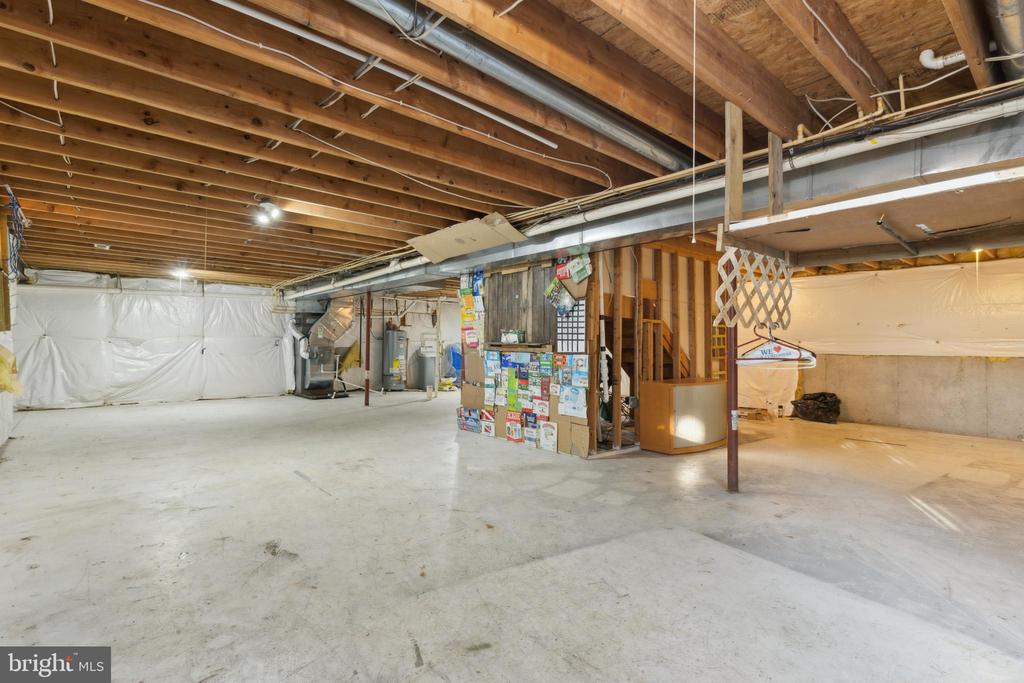 829 Castlerock Ln