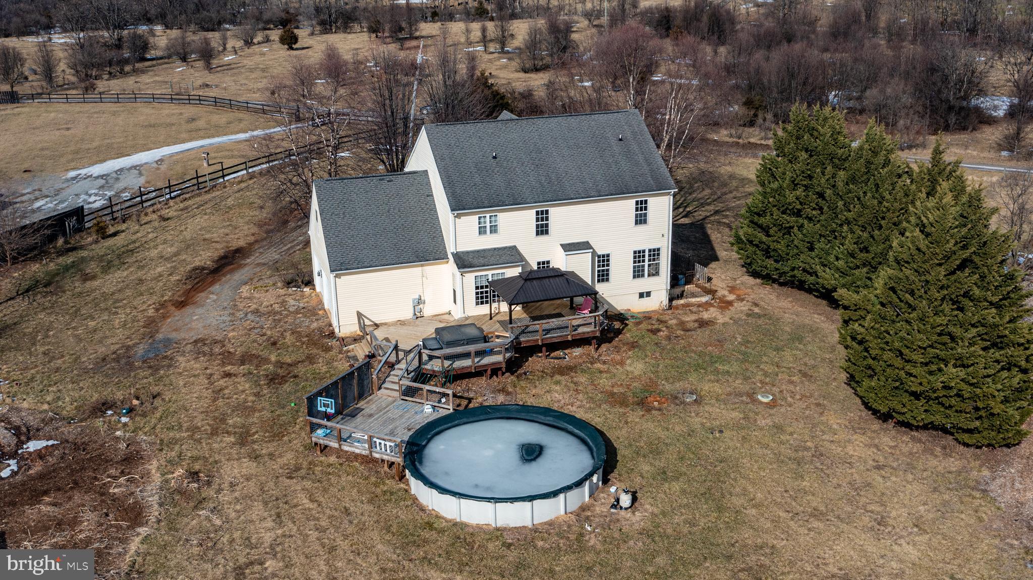 829 Castlerock Ln