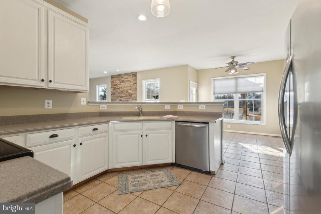 829 Castlerock Ln