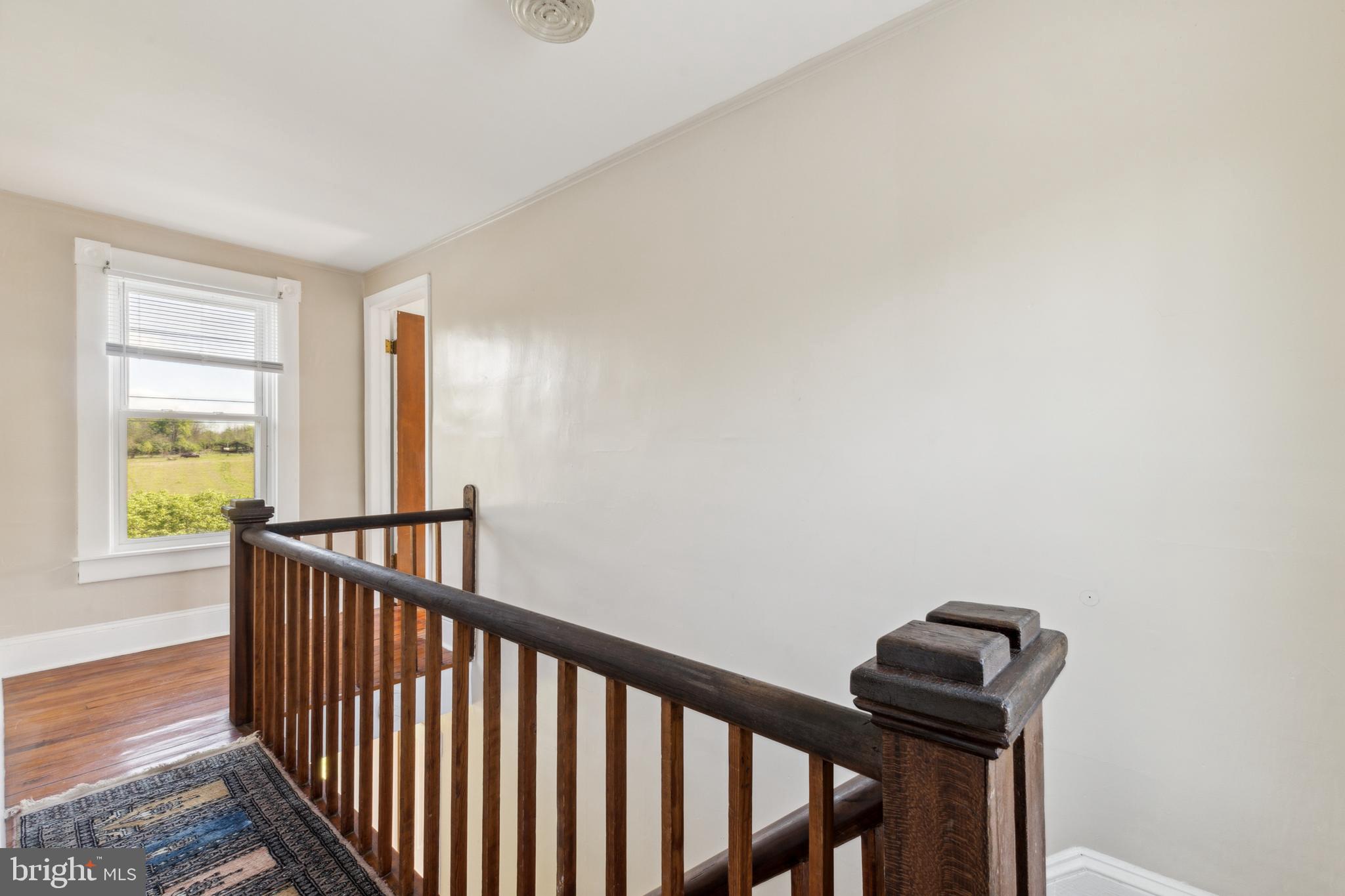 1095 Senseny Rd