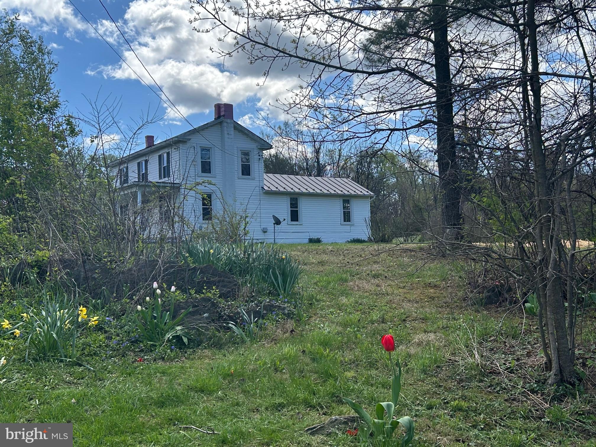 1095 Senseny Rd