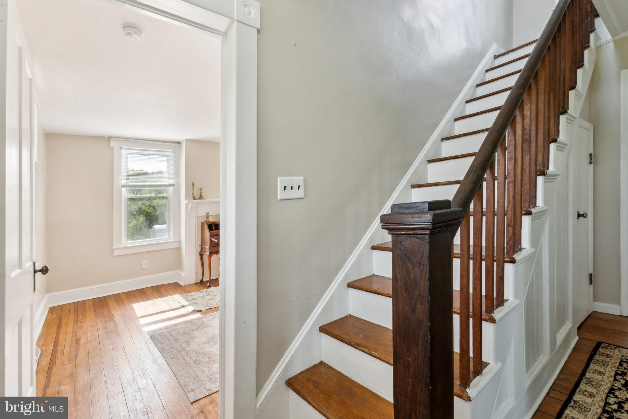 1095 Senseny Rd