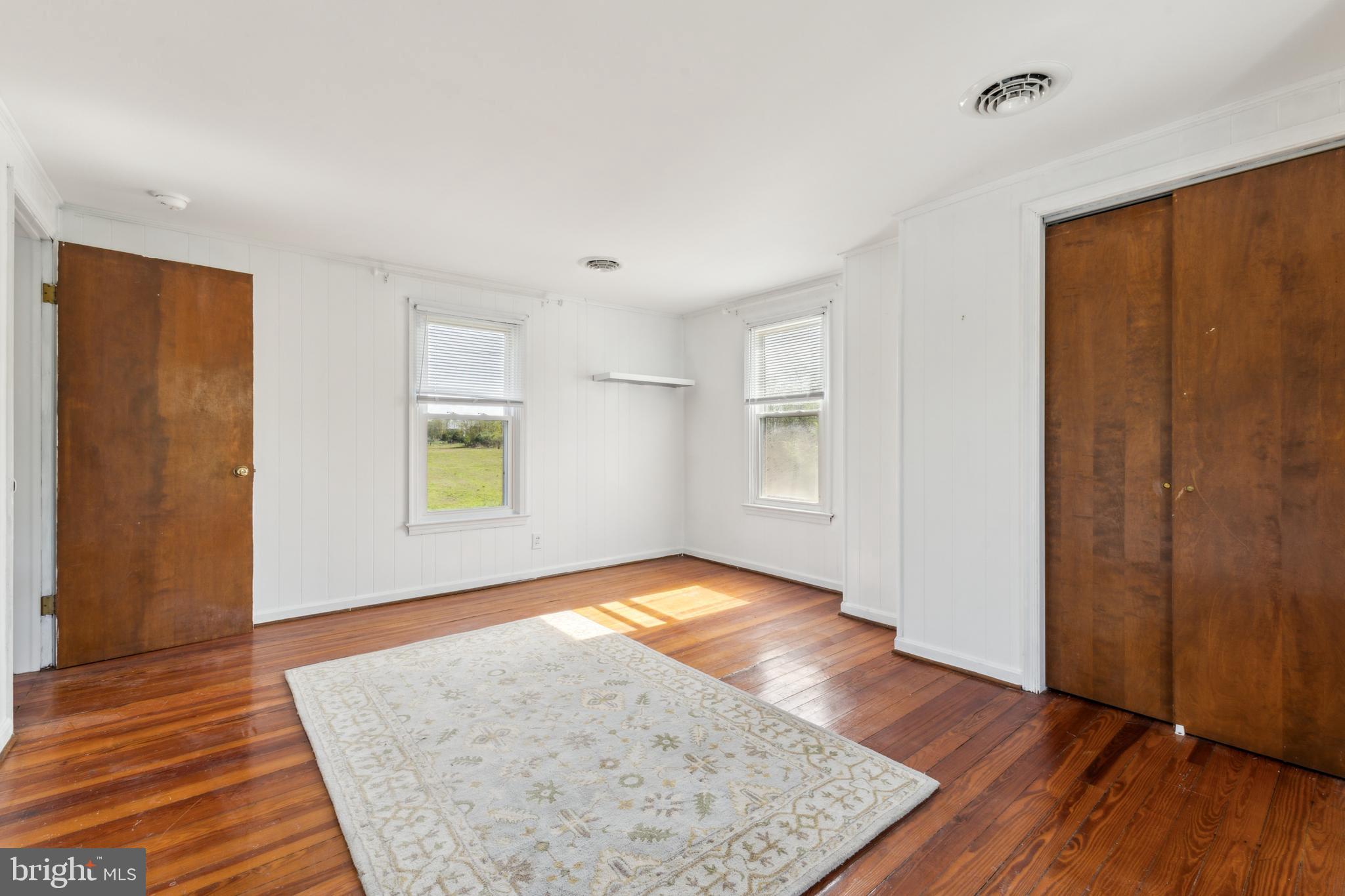 1095 Senseny Rd