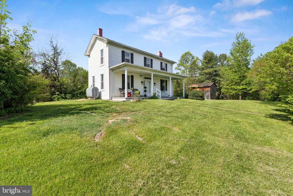 1095 Senseny Rd