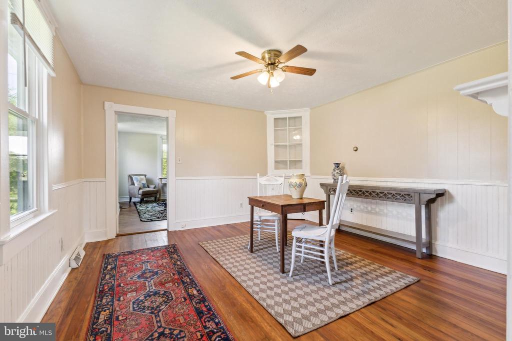 1095 Senseny Rd