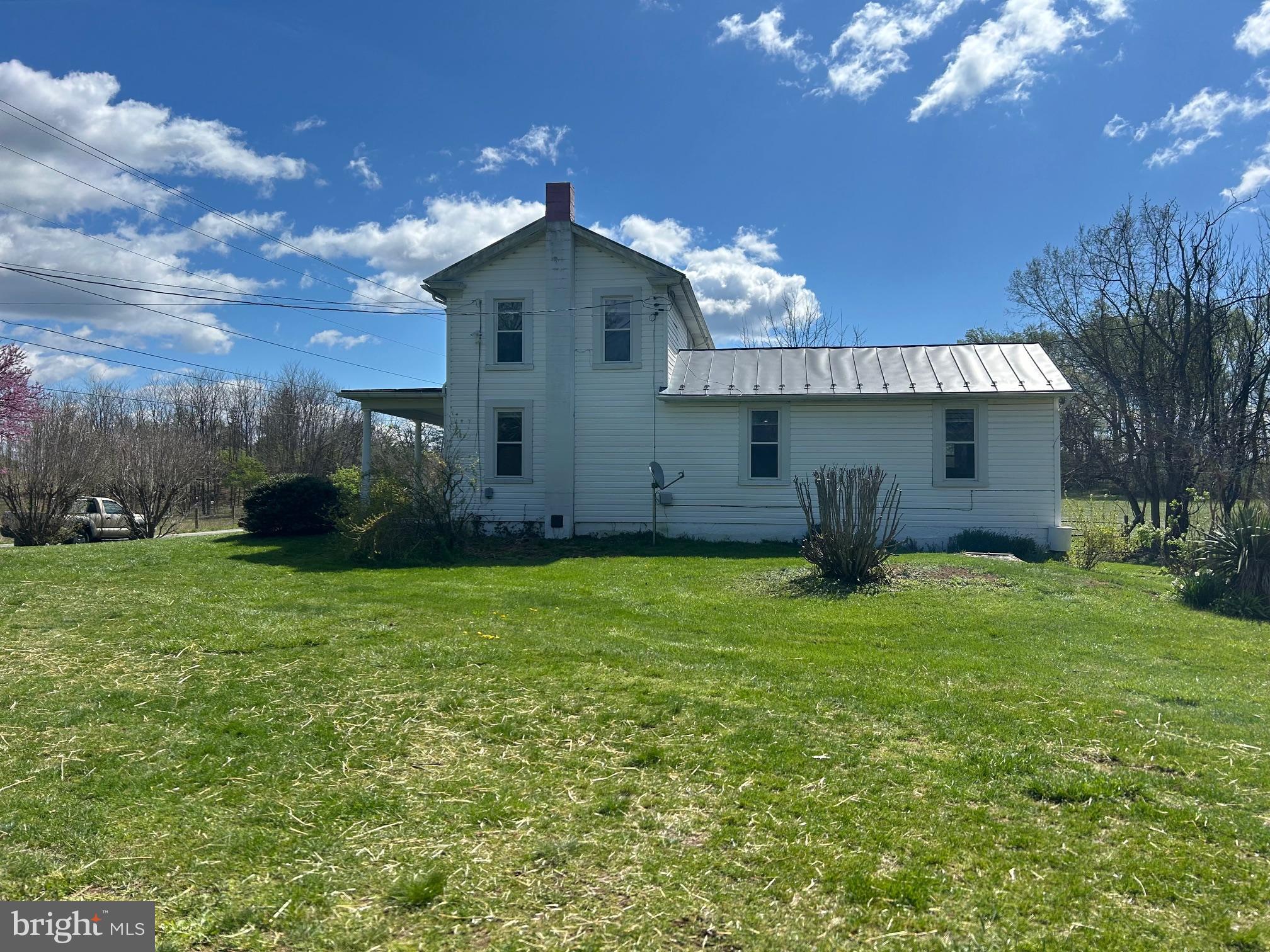 1095 Senseny Rd