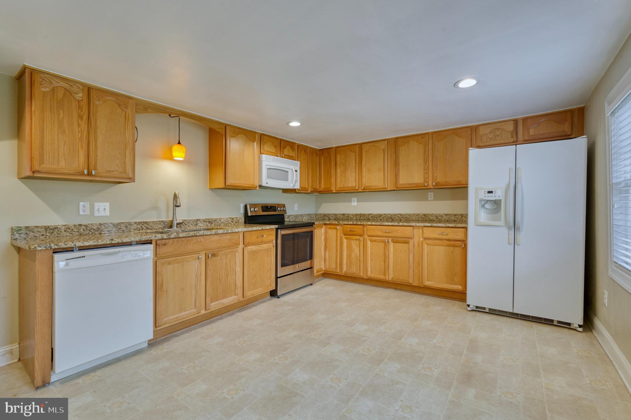 1080 Russell Rd
