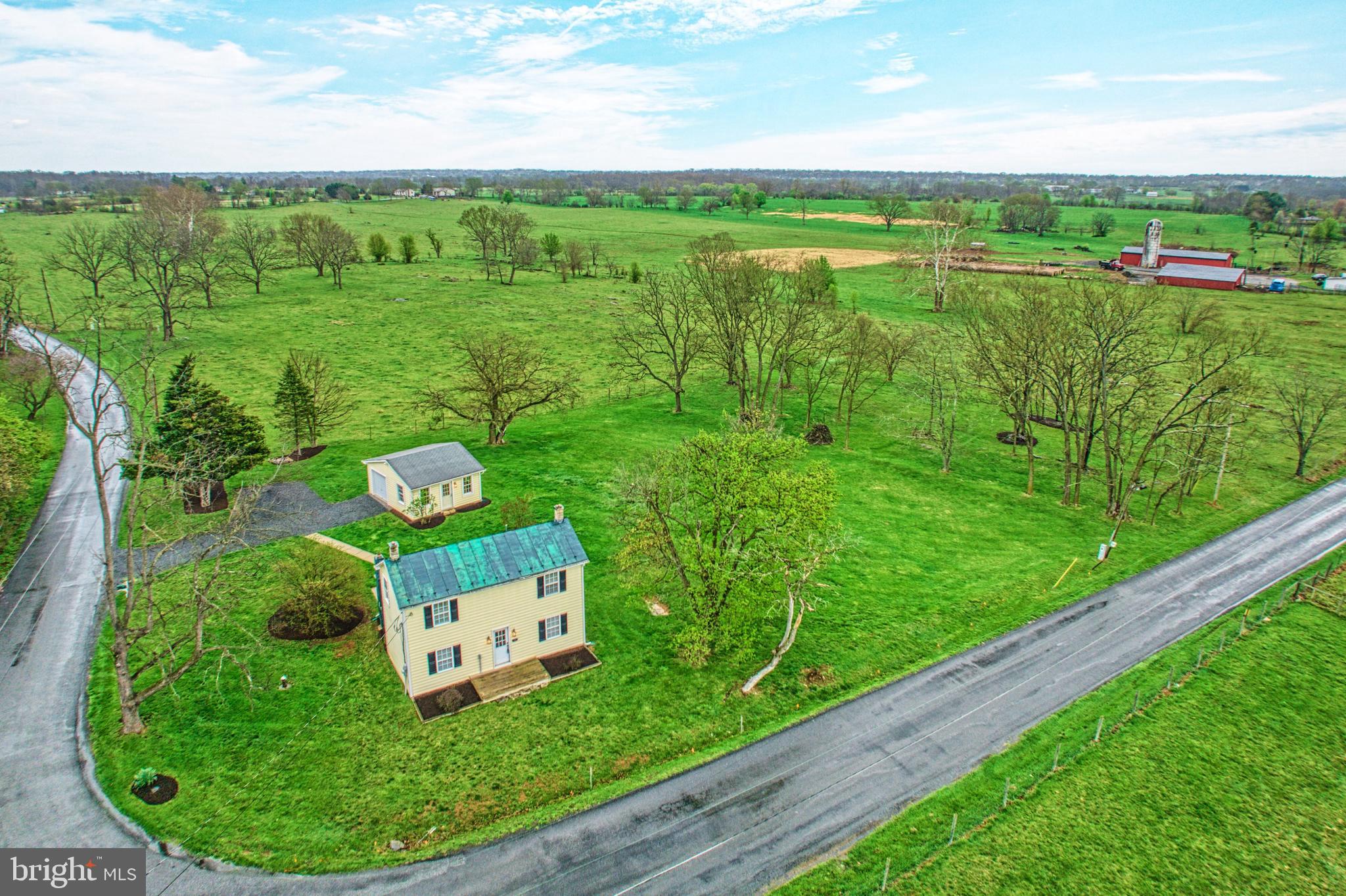 1080 Russell Rd