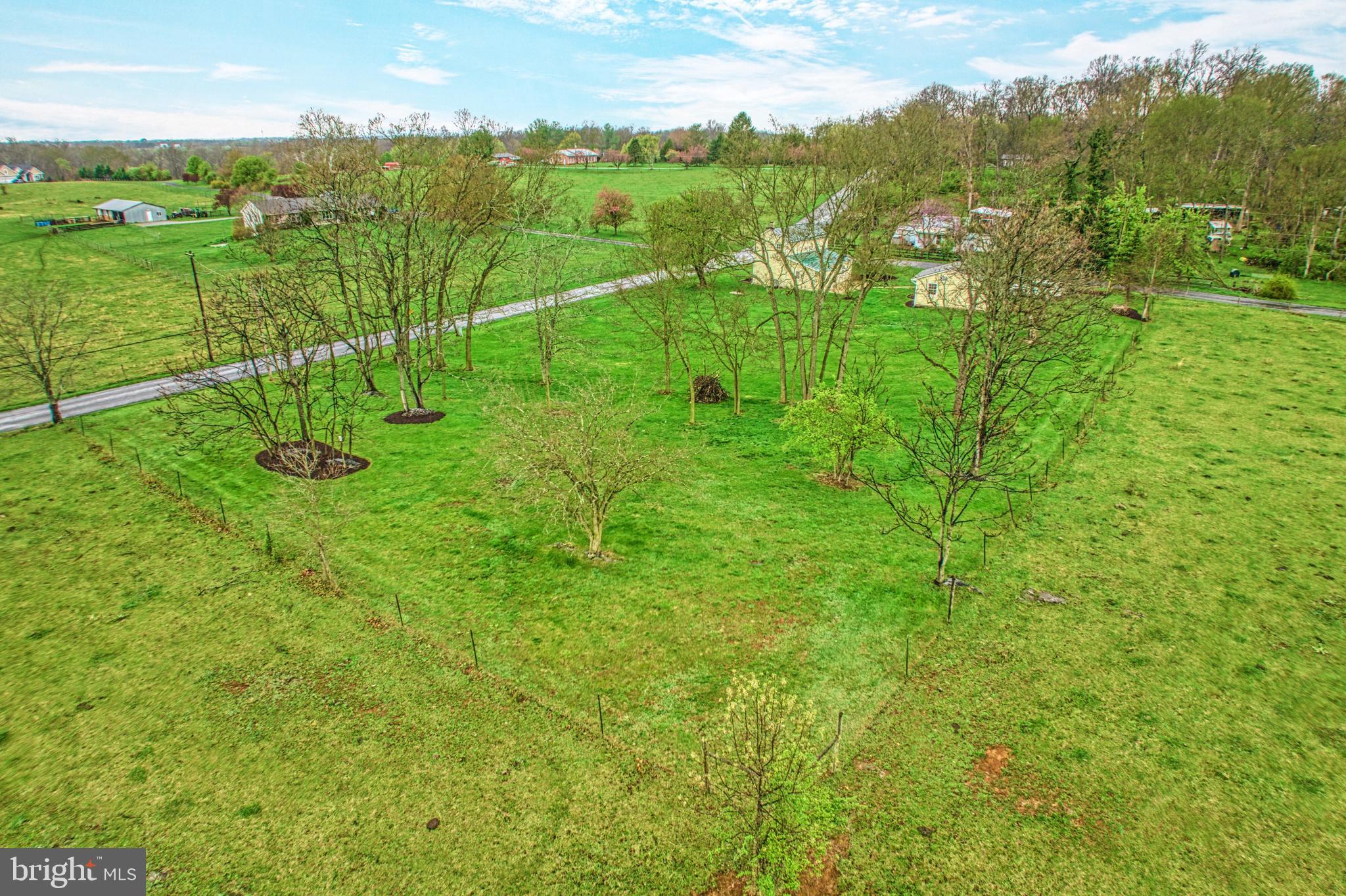 1080 Russell Rd