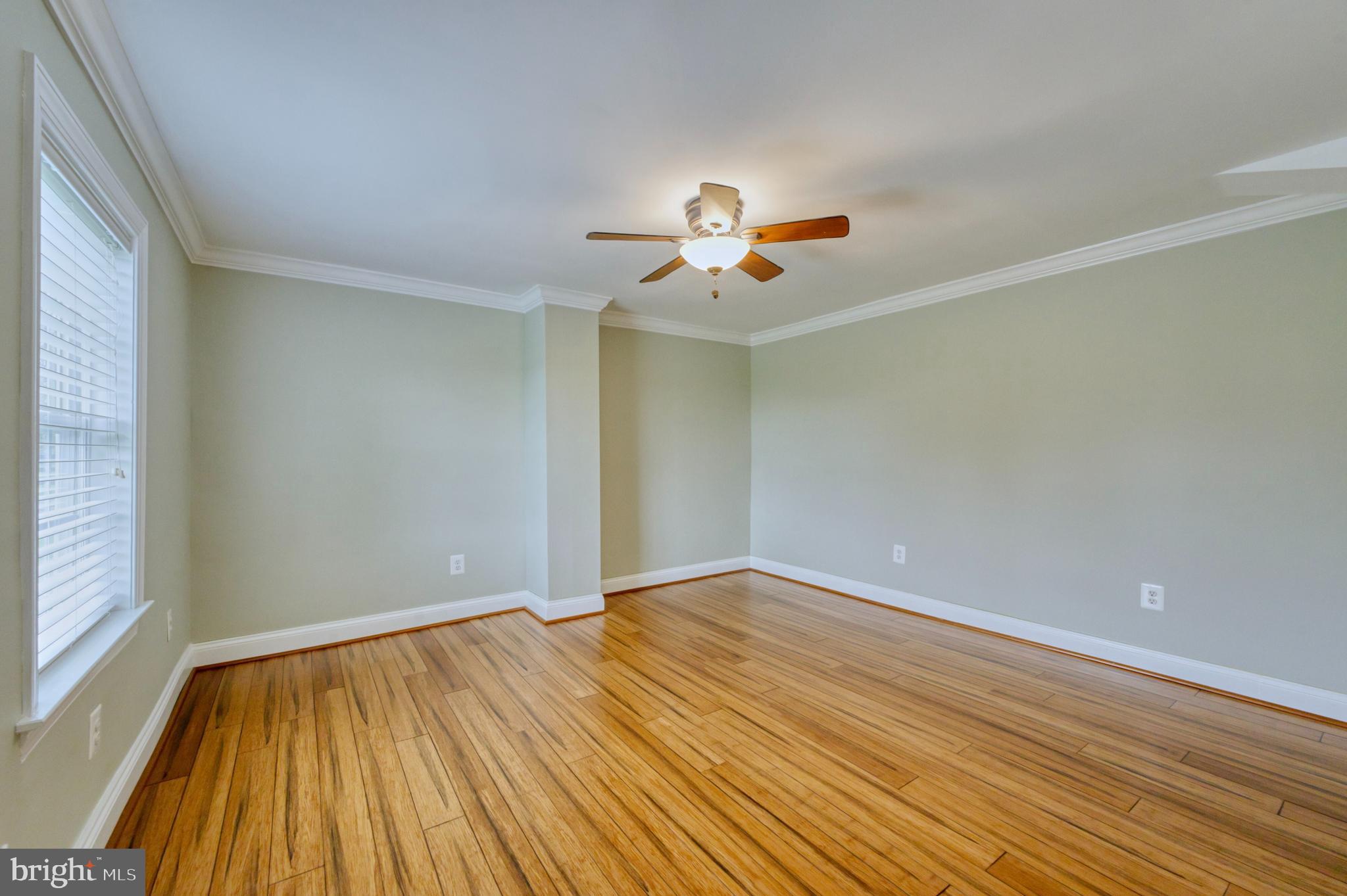 1080 Russell Rd