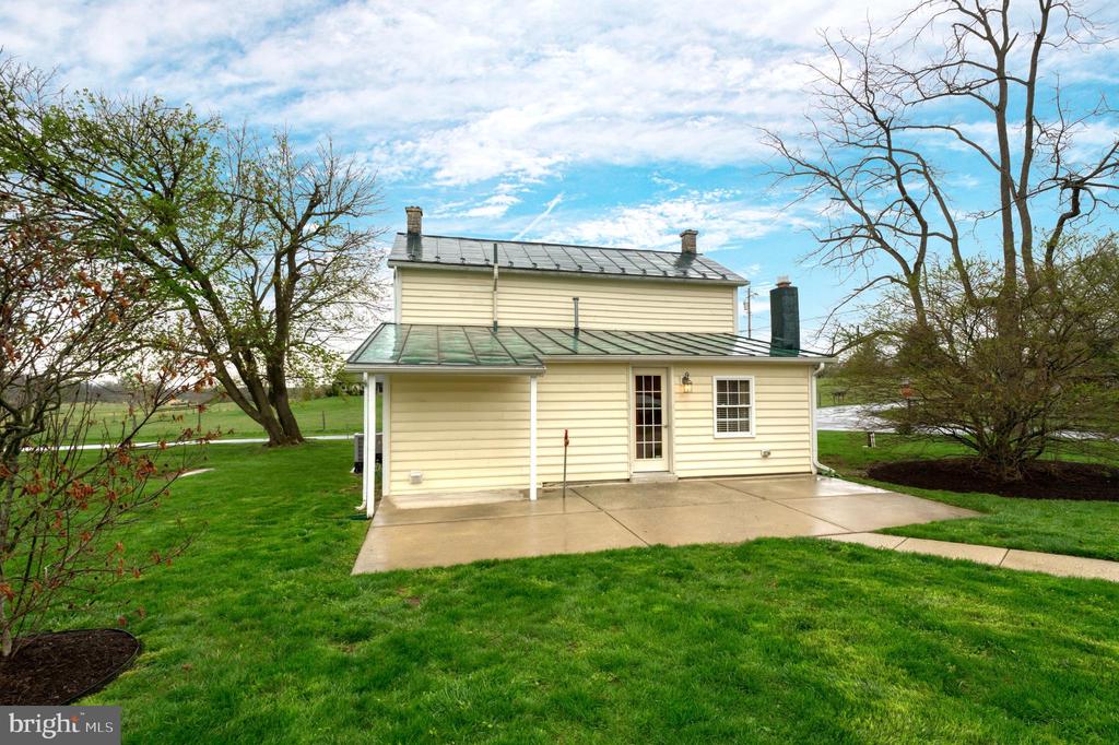 1080 Russell Rd