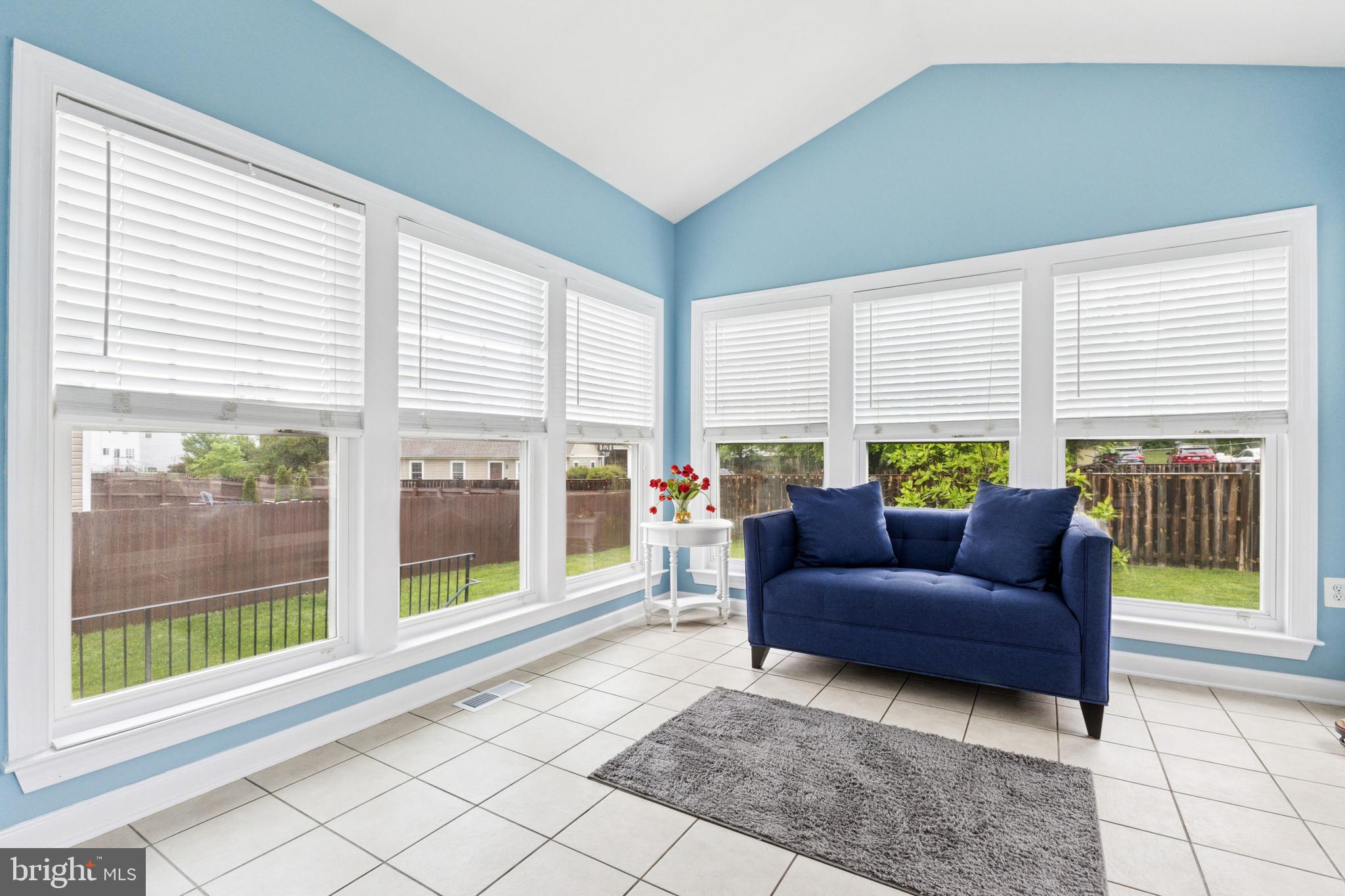 108 Roseville Ct