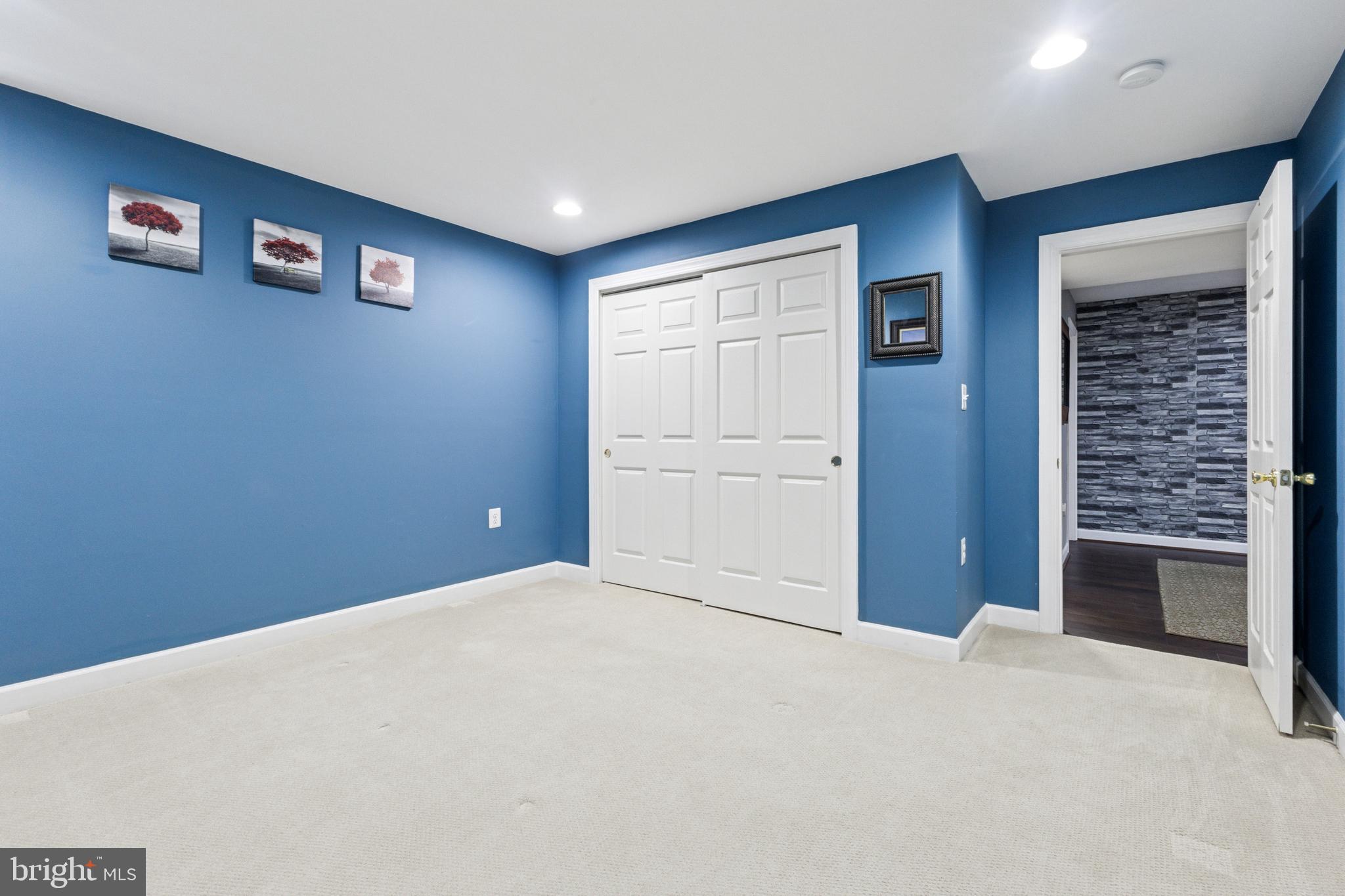 108 Roseville Ct