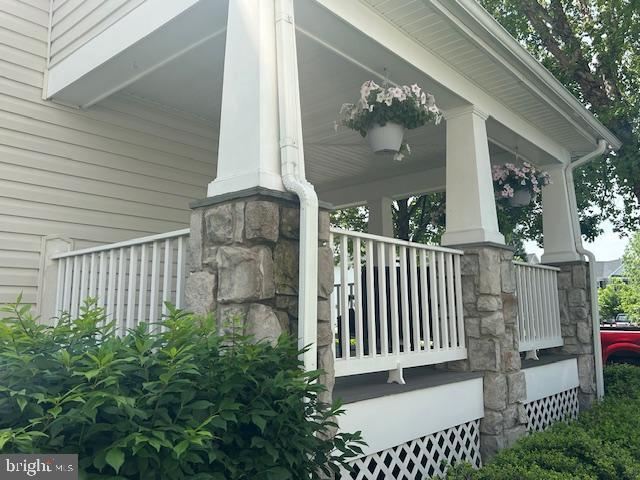 108 Roseville Ct