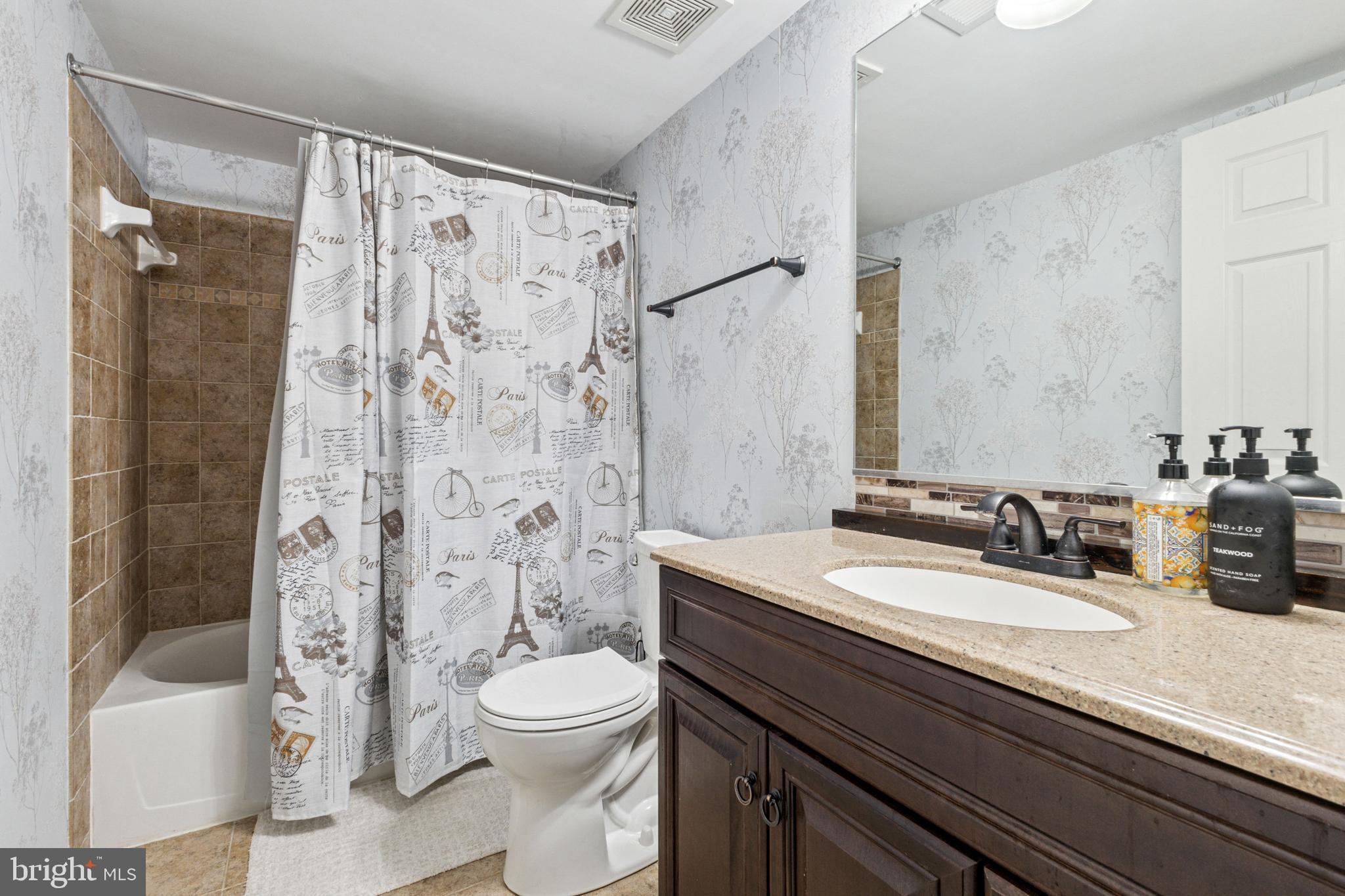 108 Roseville Ct