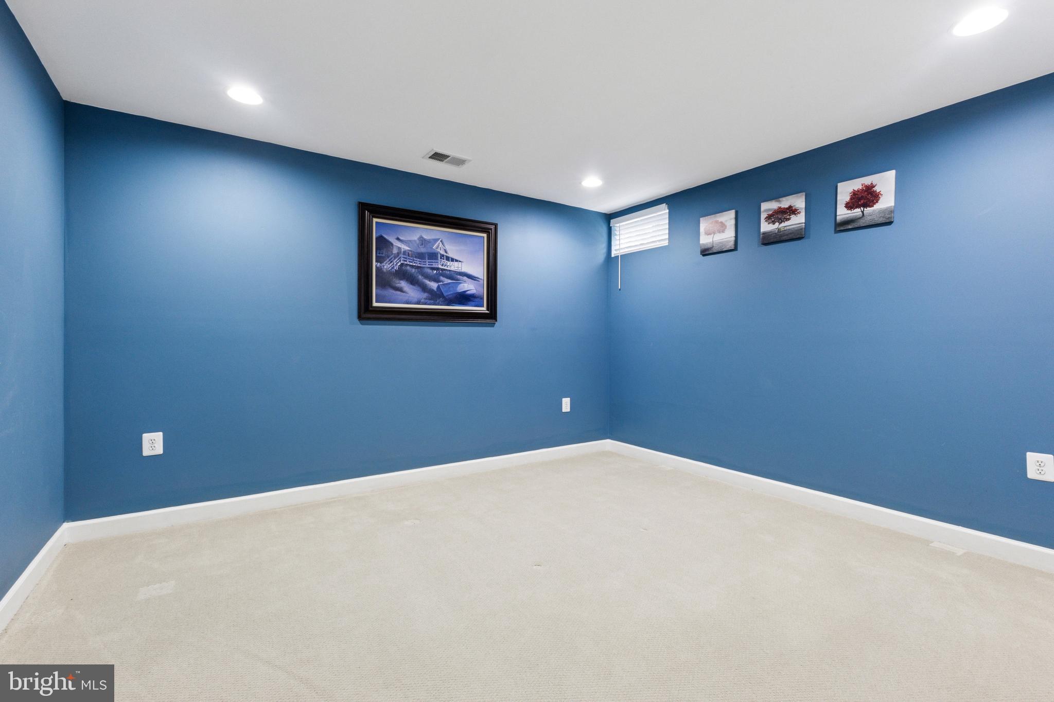 108 Roseville Ct