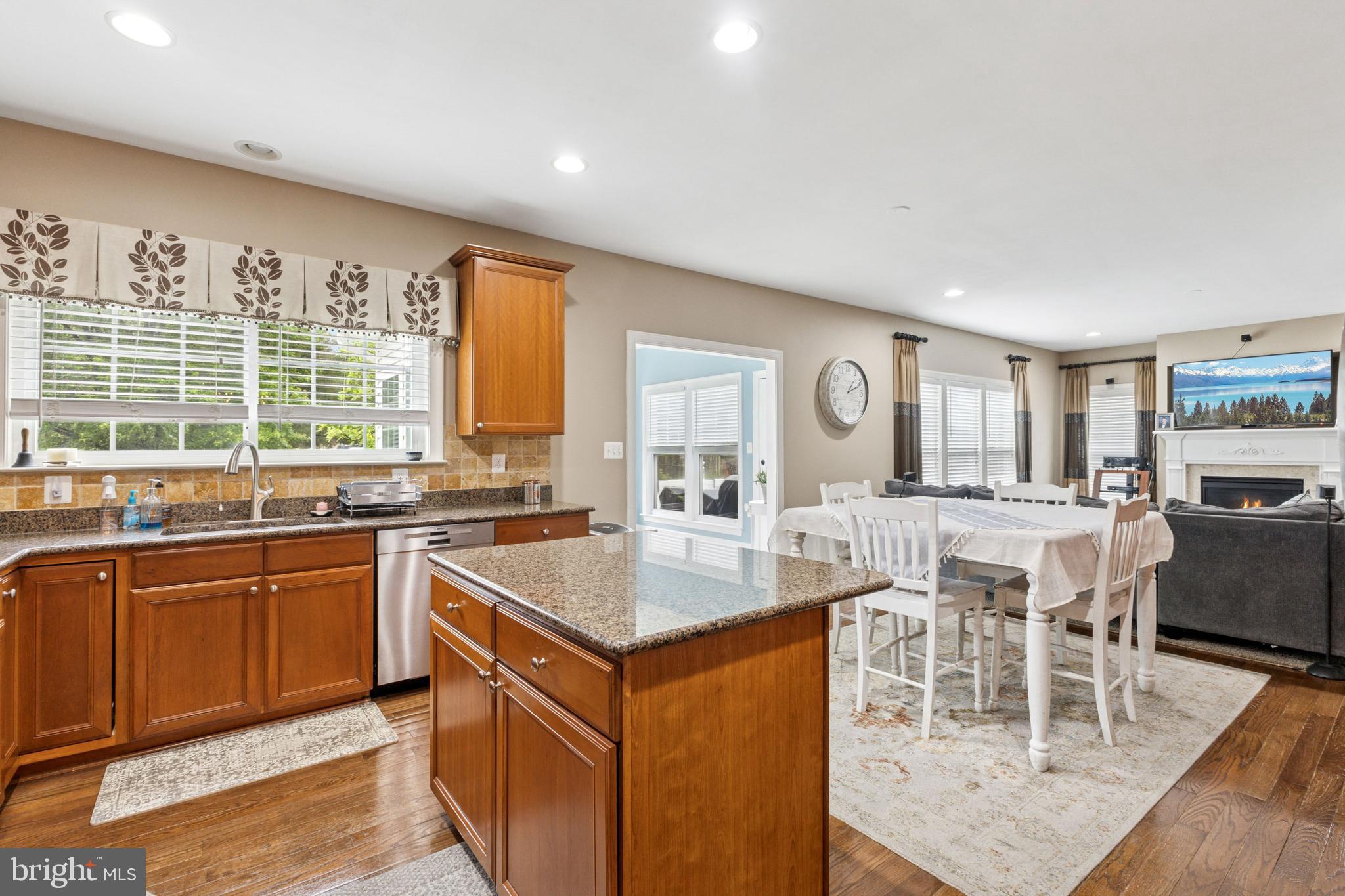 108 Roseville Ct