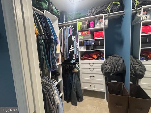 108 Roseville Ct