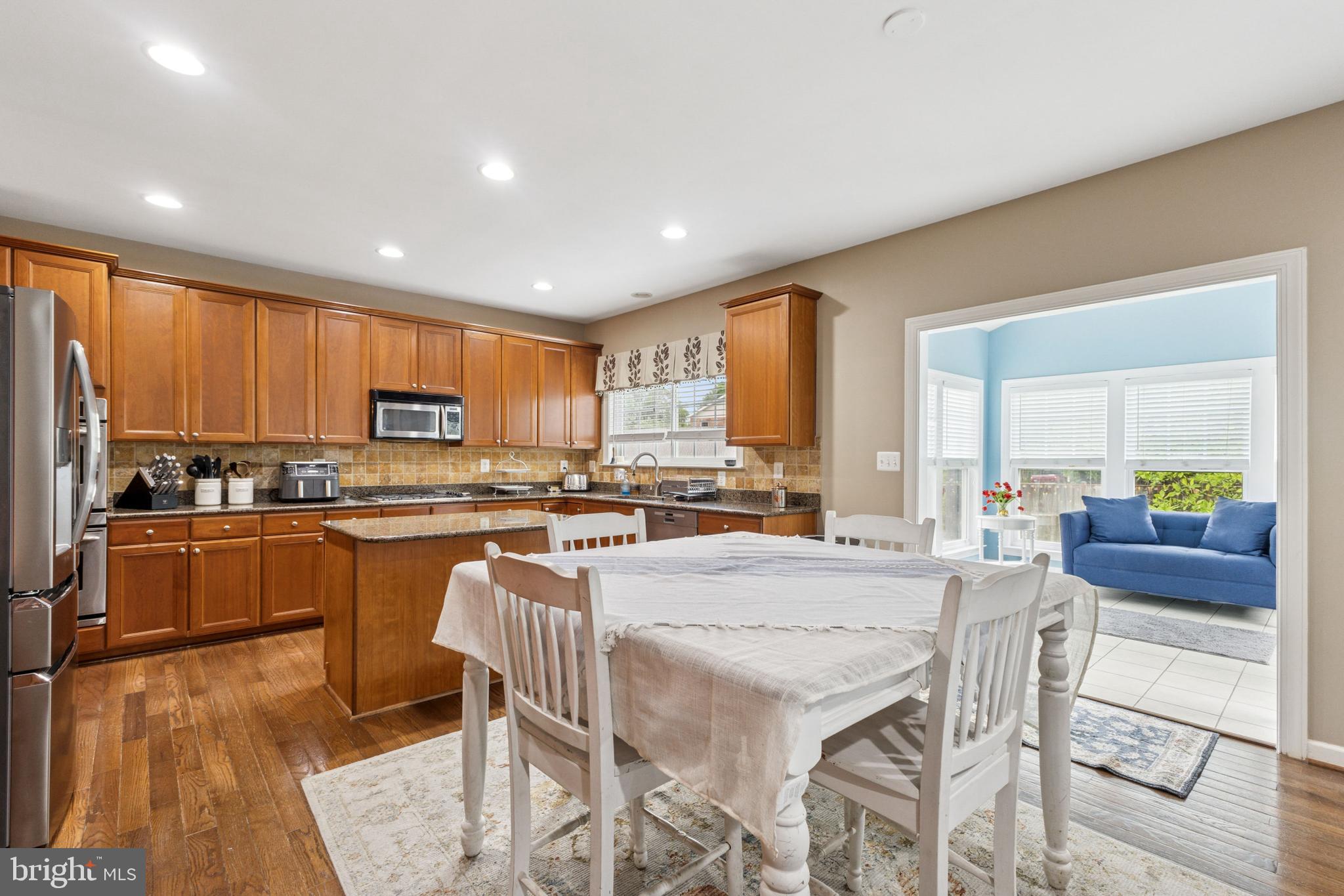 108 Roseville Ct