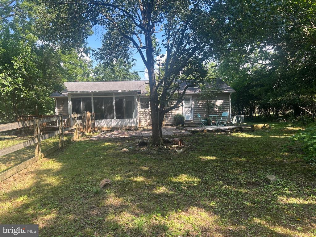 513 Russell Rd