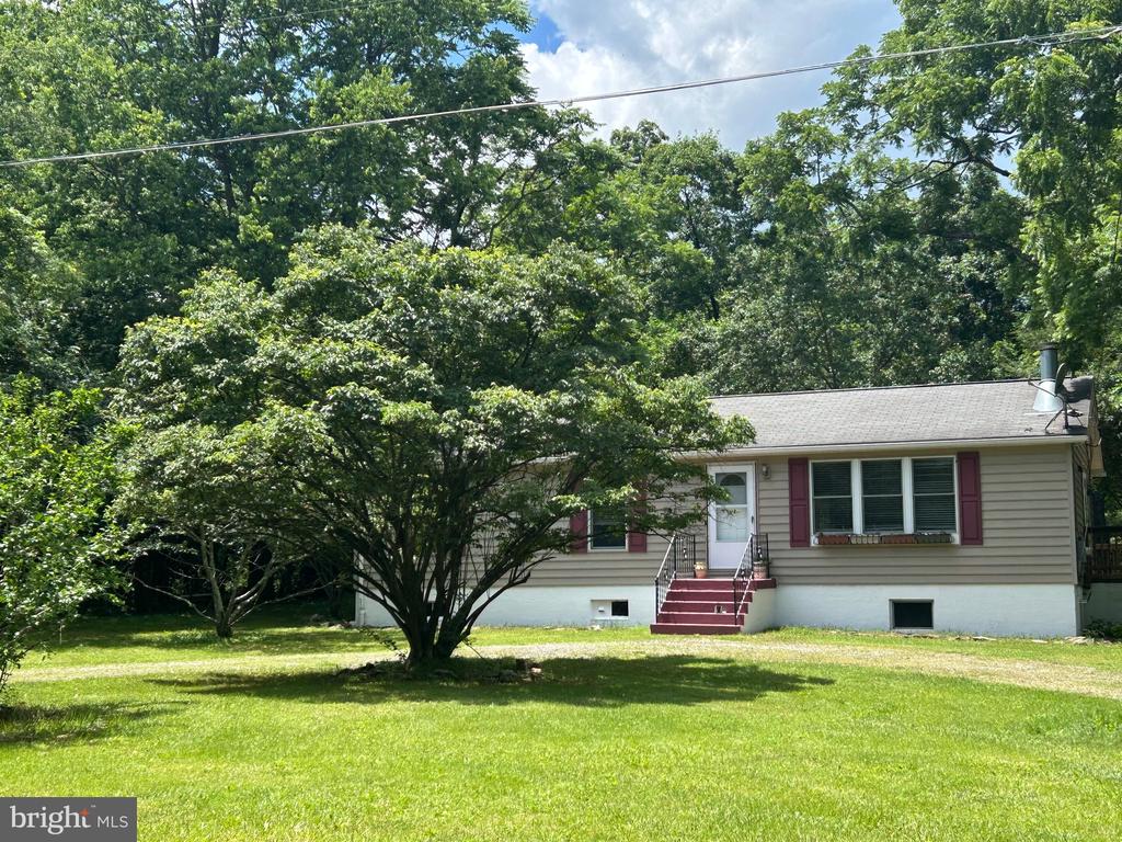 513 Russell Rd