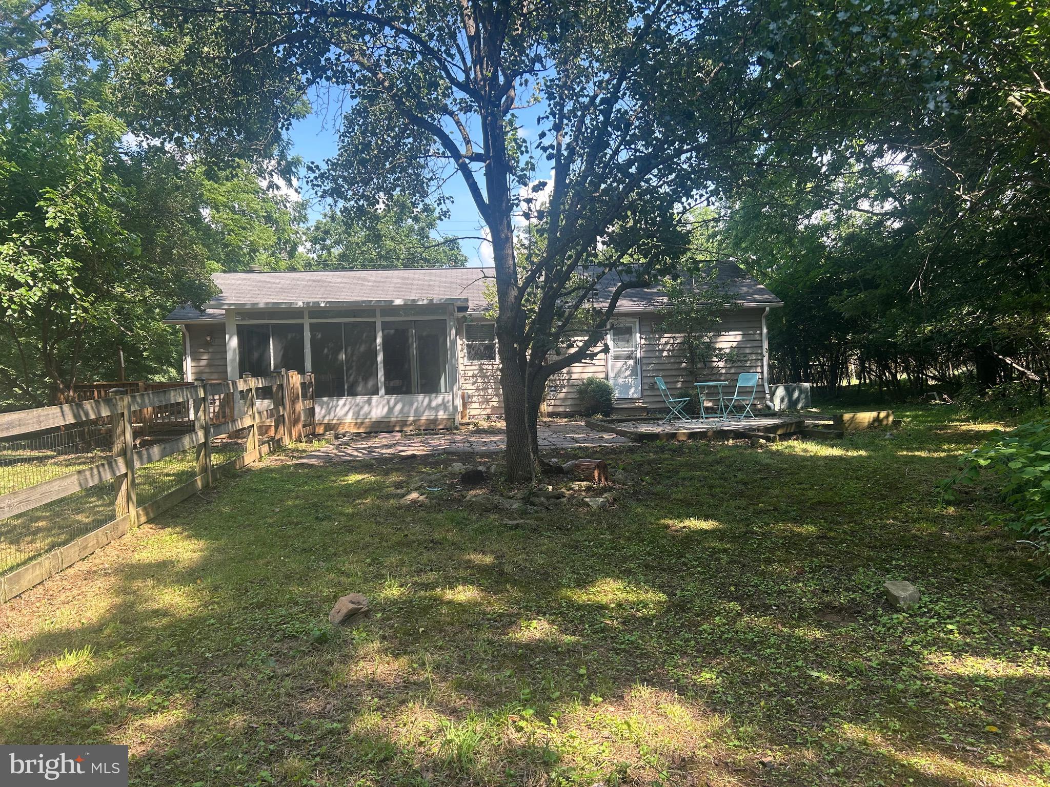513 Russell Rd