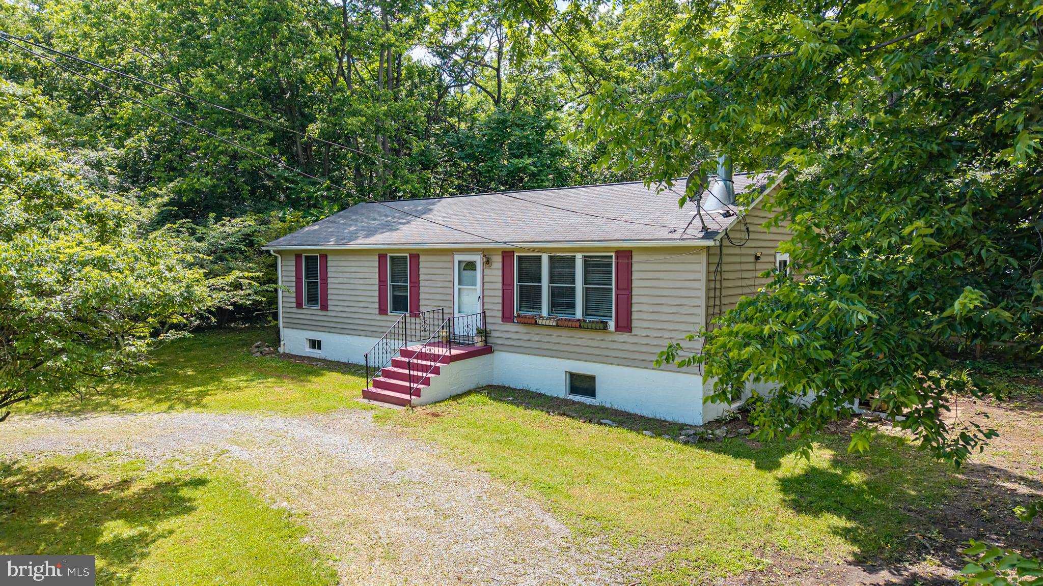 513 Russell Rd