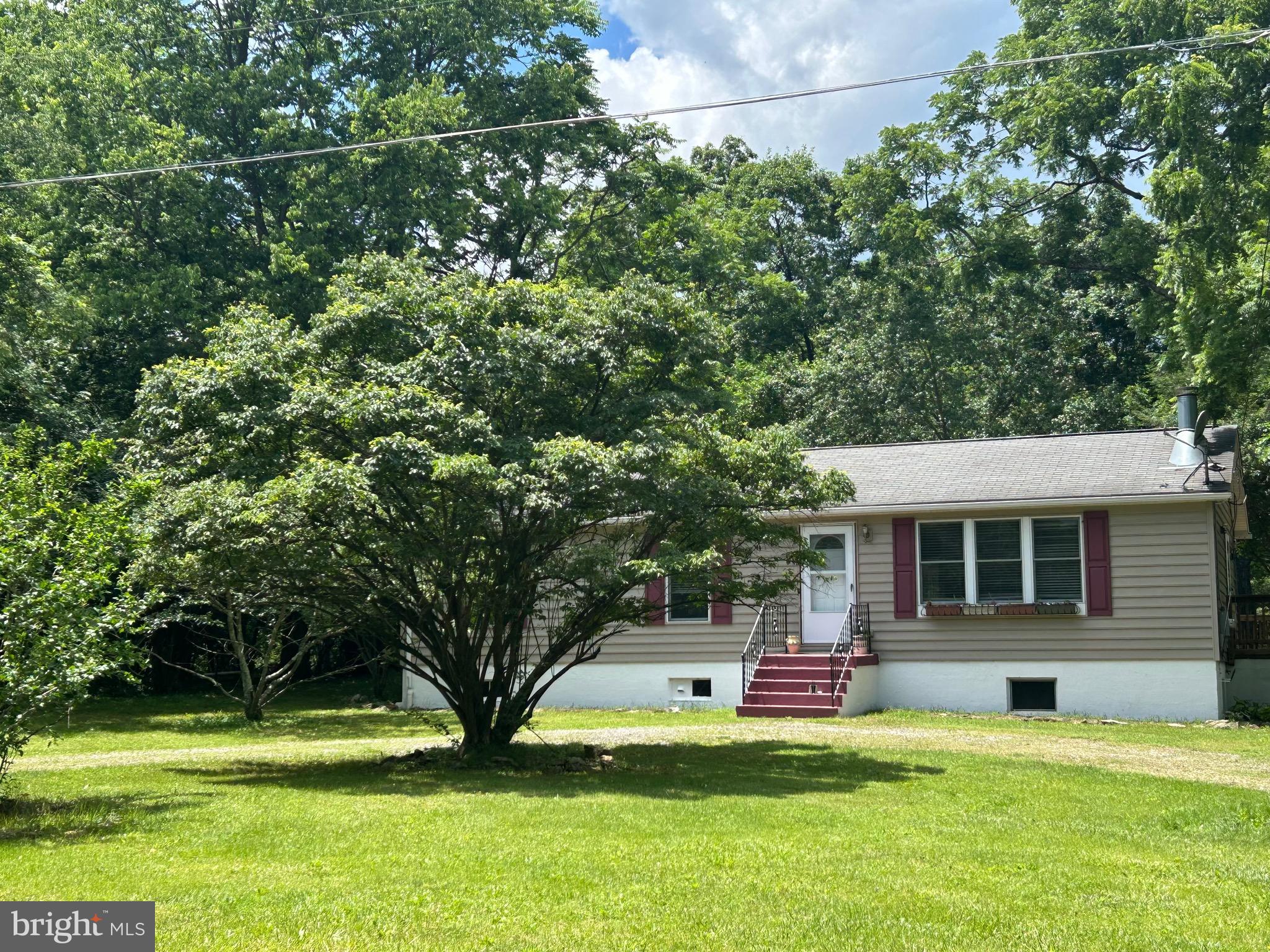 513 Russell Rd