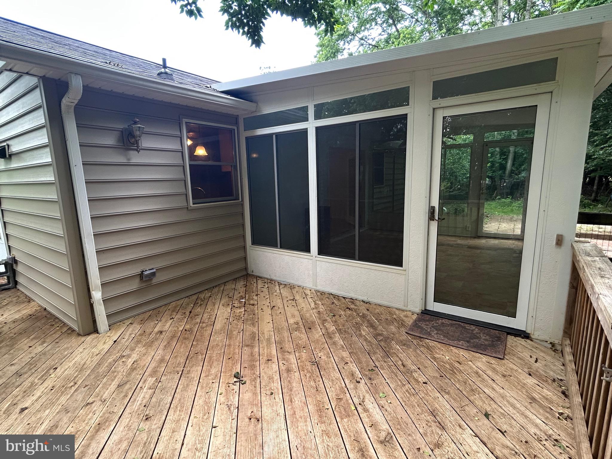 513 Russell Rd