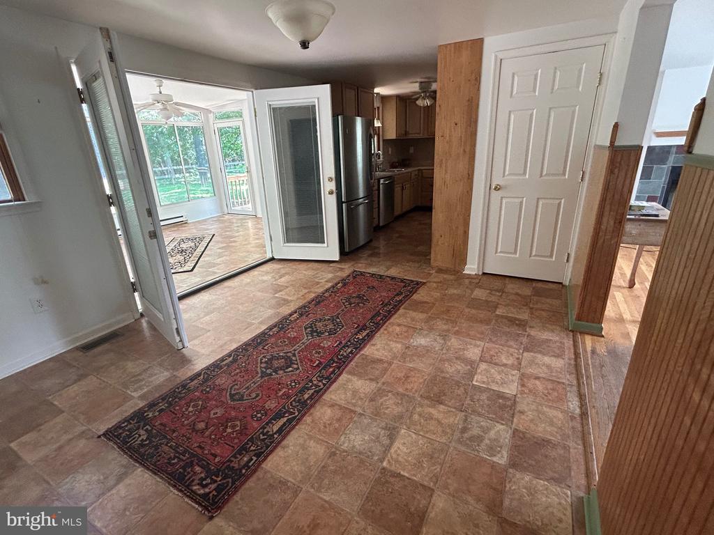 513 Russell Rd
