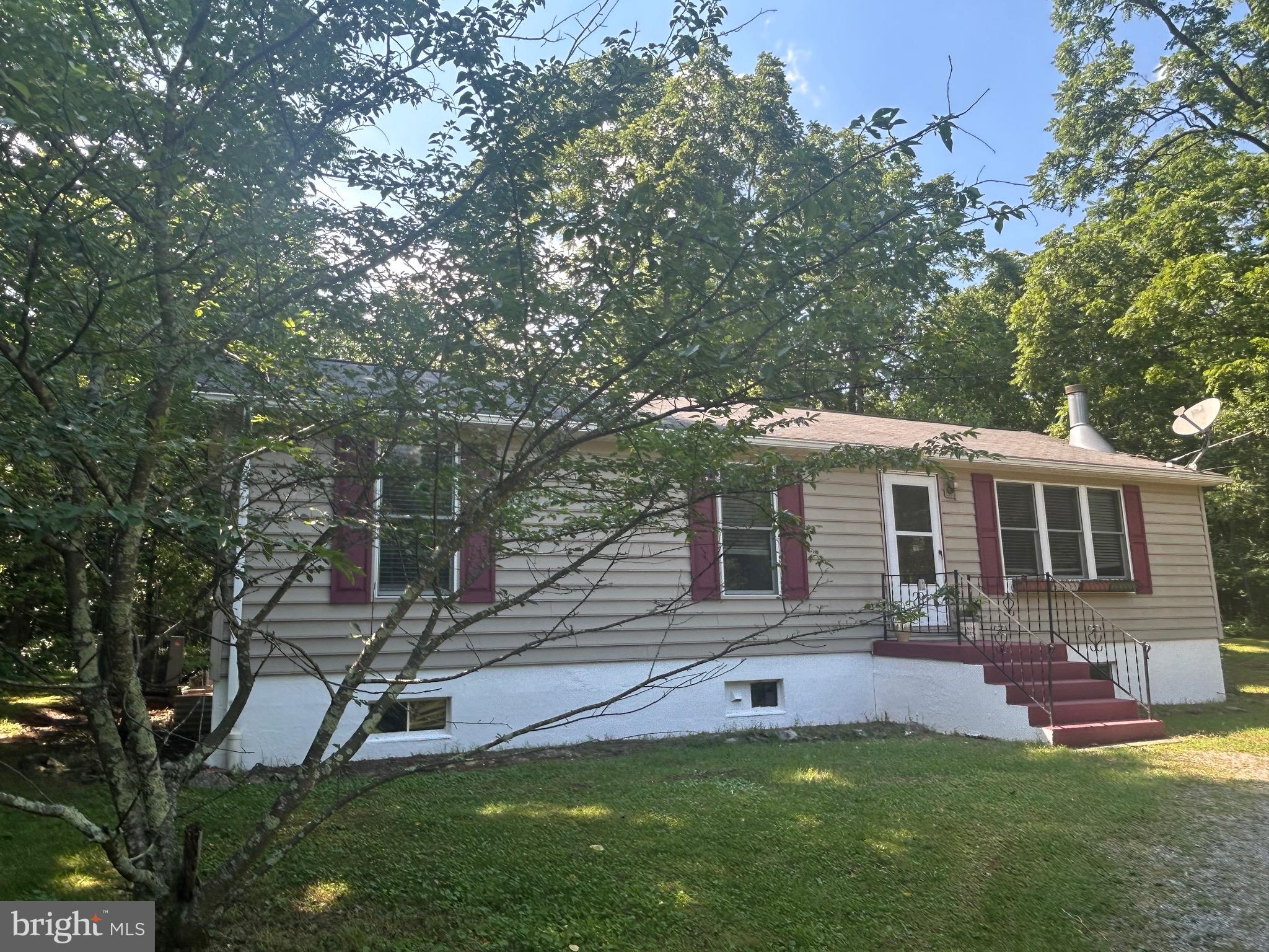 513 Russell Rd