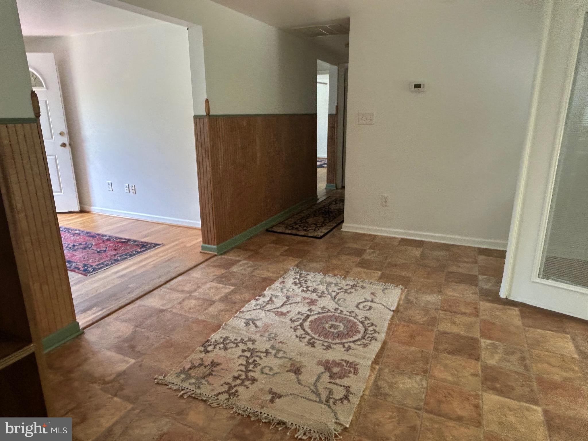 513 Russell Rd