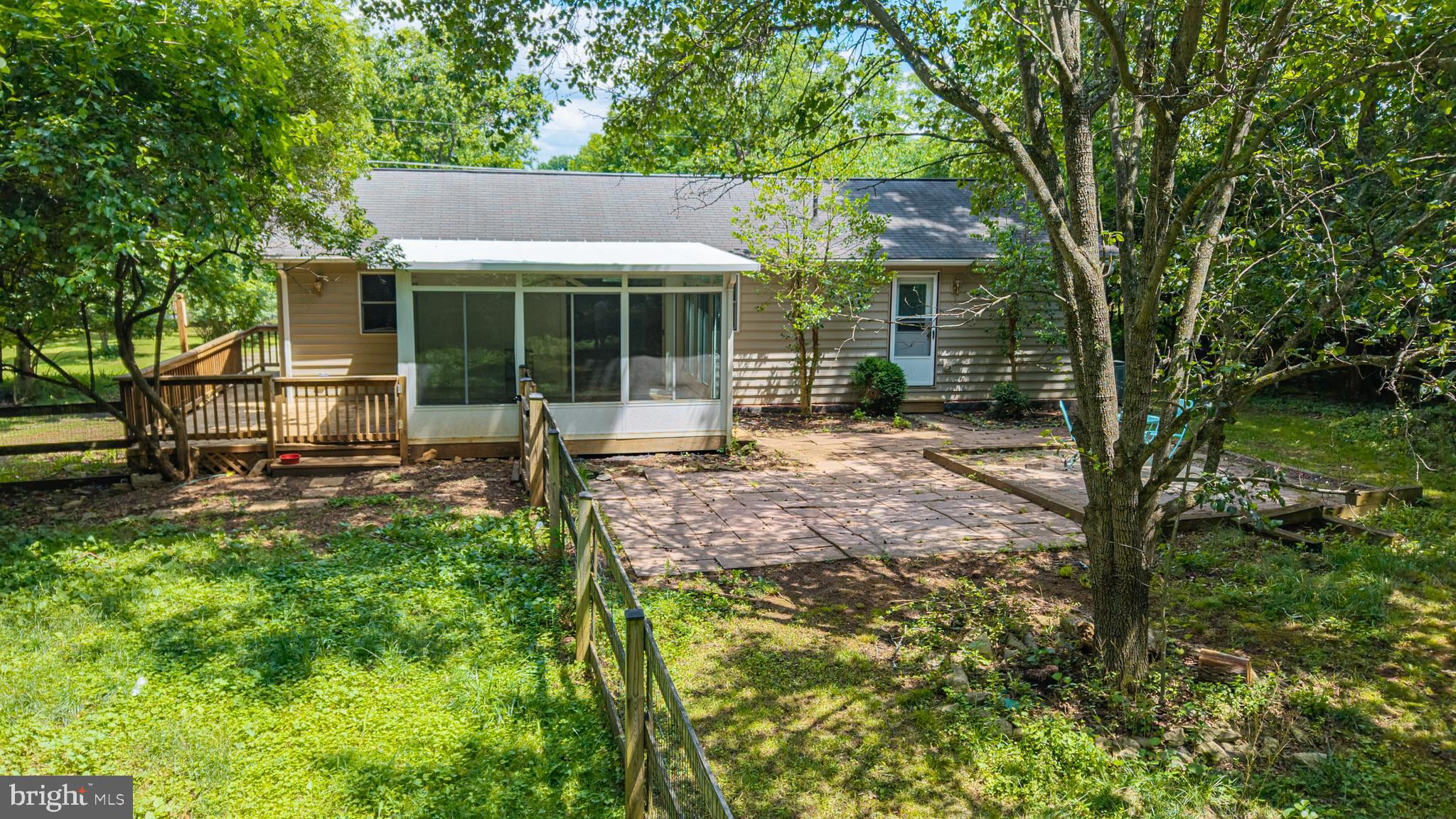 513 Russell Rd
