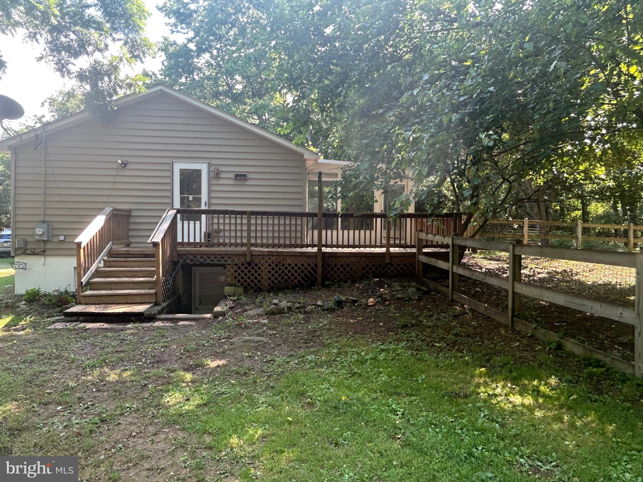 513 Russell Rd