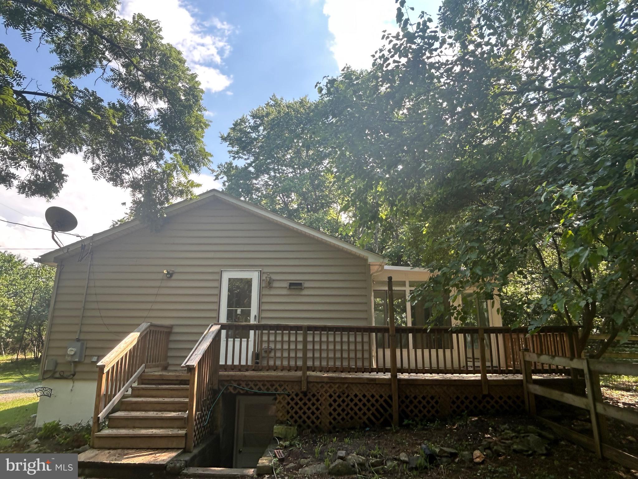 513 Russell Rd