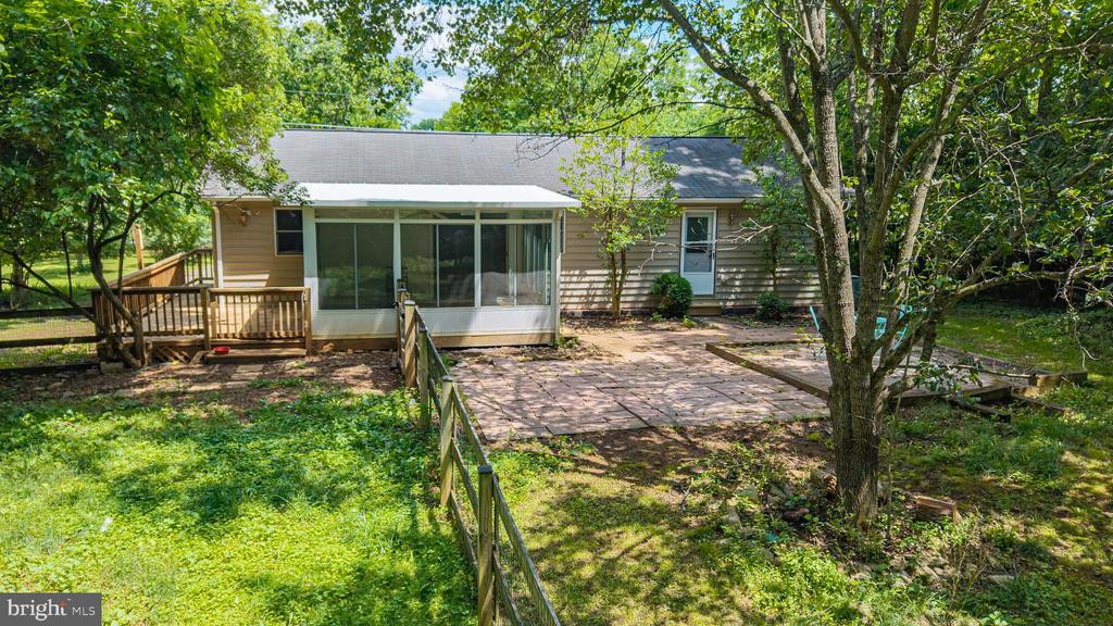 513 Russell Rd