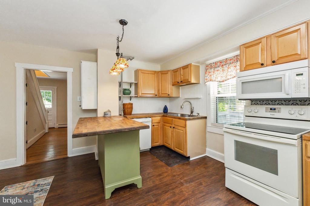 201 Walnut St